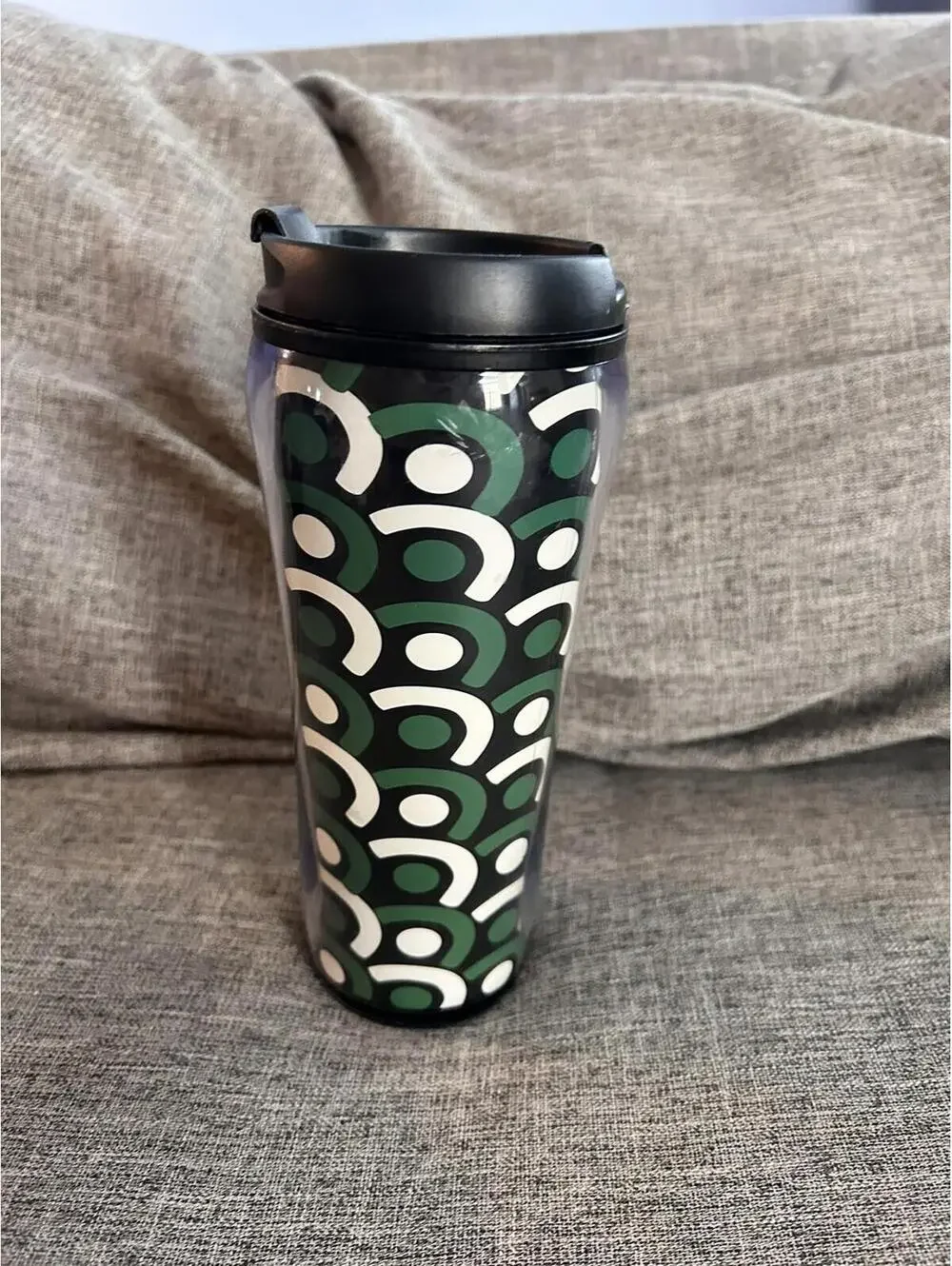 Vera Bradley Travel Mug In Imperial Tile 16 oz Flip Top Lid